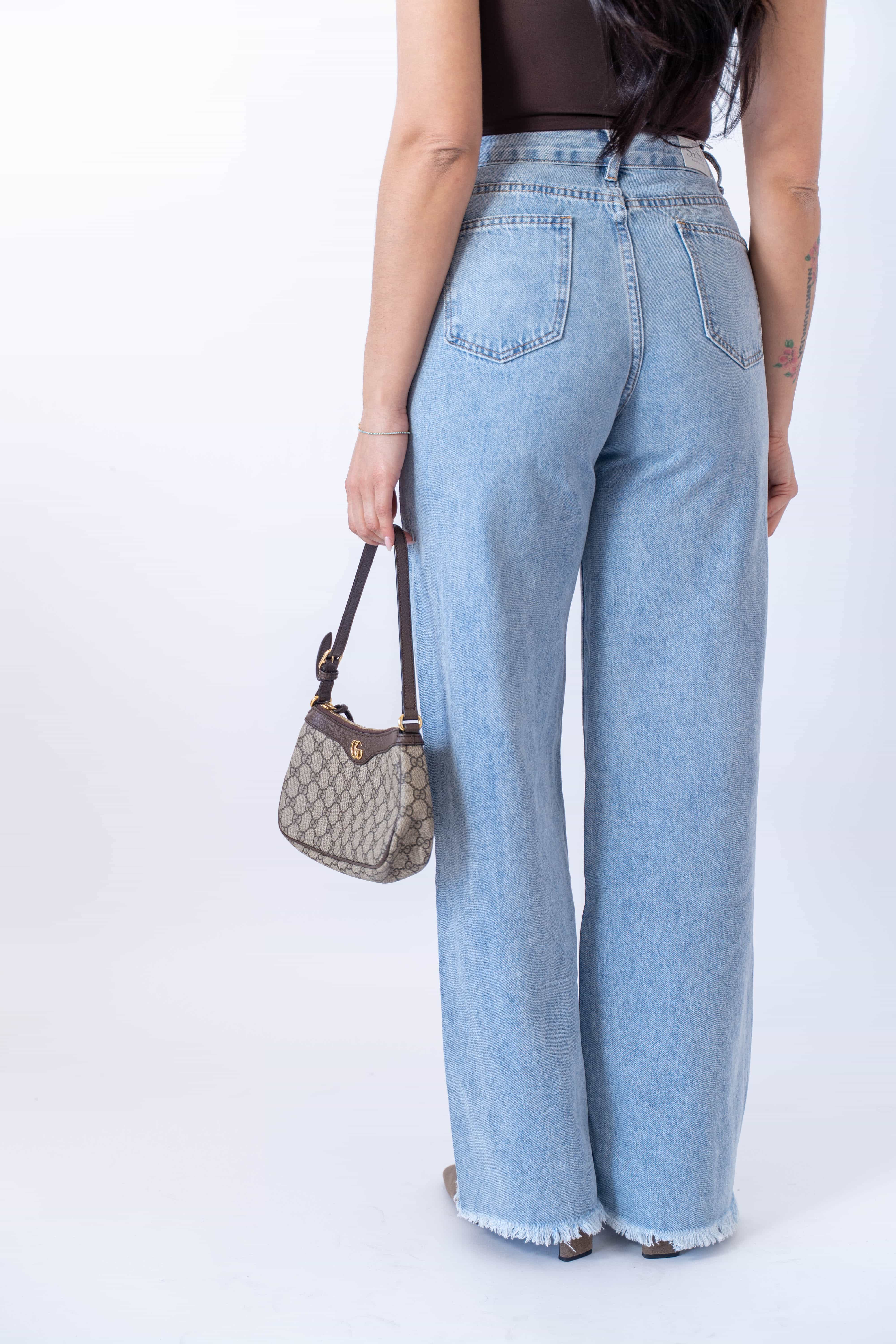 Jeans Denim Chiaro Sfrangiato - Image 3